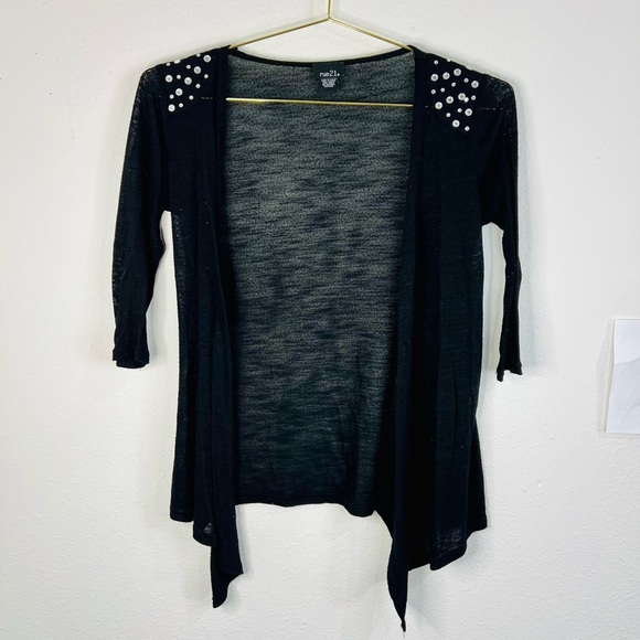 Rue21 Women's Black Open Front Cardigan Small Studded Shoulder Lightweight - Picture 1 of 16